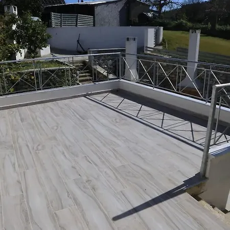 Ferienhaus όπως παλιά.. πέτρινη κατοικία ωρολόγιο ευβοίας