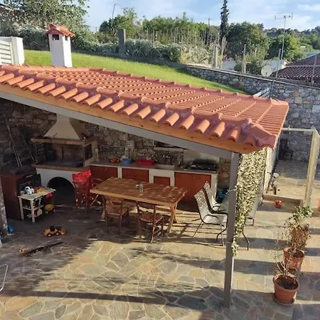 όπως παλιά.. πέτρινη κατοικία ωρολόγιο ευβοίας *